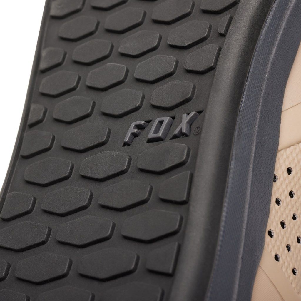 ZAPATILLA FOX UNION FLAT [BEIGE]