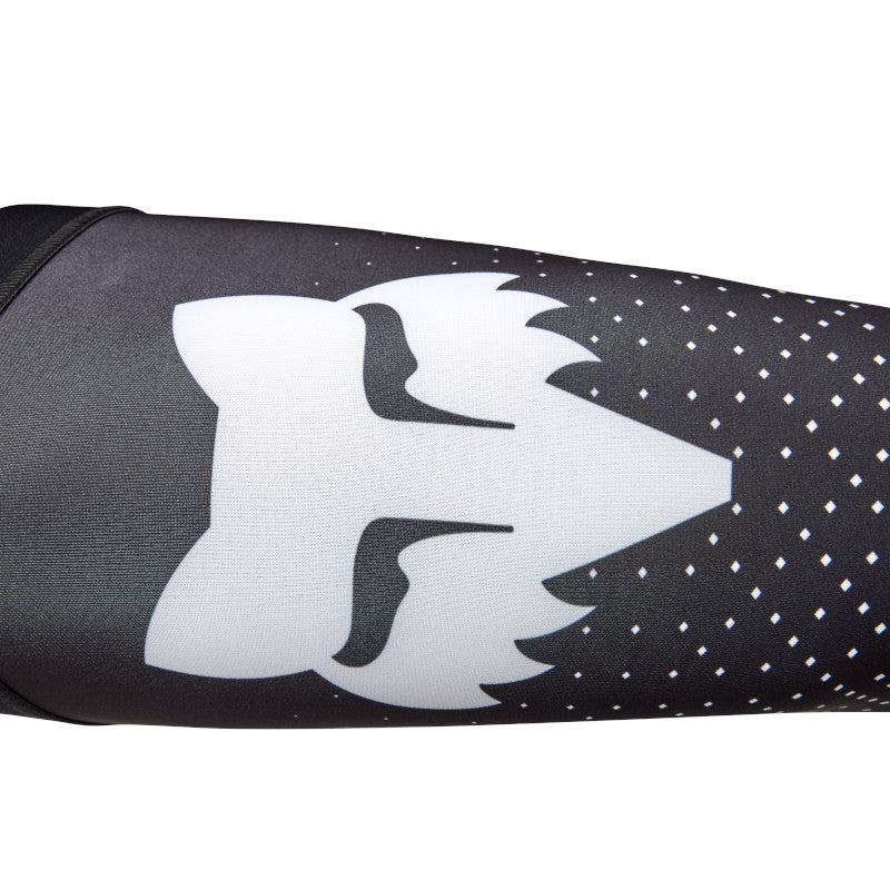MEDIAS FOX FLEXAIR FRACTURE KB [NEGRO/BLANCO]
