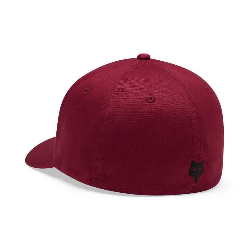 GORRA FOX BADGE FLEXFIT [VINOTINTO]