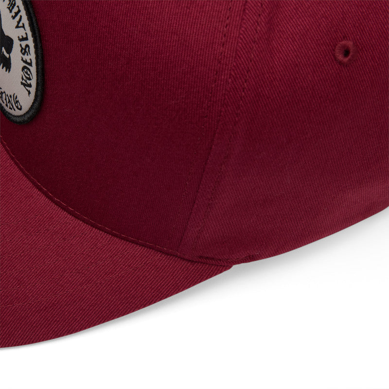 GORRA FOX BADGE FLEXFIT [VINOTINTO]