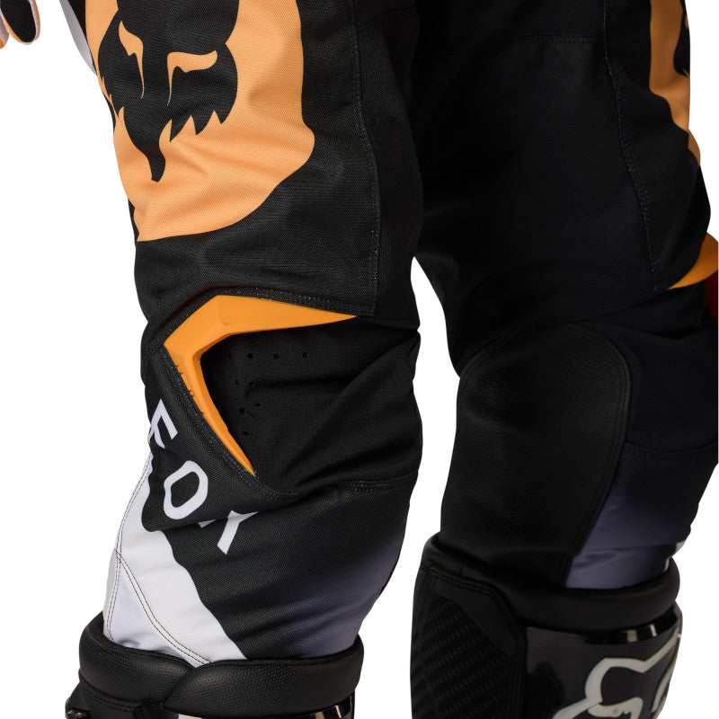 UNIFORME FOX 180 NOBLE [NEGRO/BEIGE]